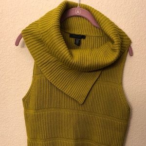 Women’s Kenneth Cole sleeveless green sweater XL